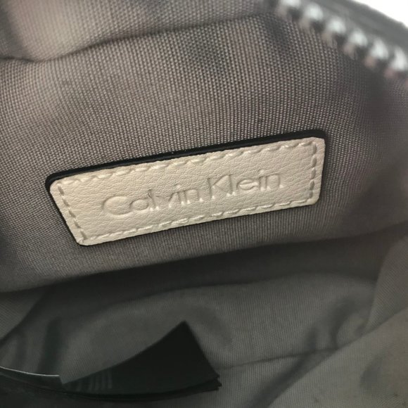 Calvin Klein Bag - Picture 9 of 10
